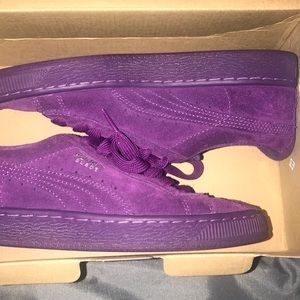 Suede purple pumas with original box